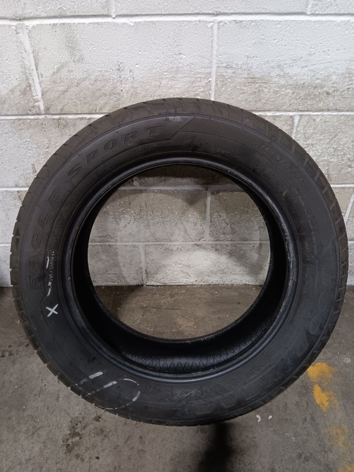 1x P235/55R18 Goodyear Eagle Sport All-Season AO 8/32 100 H Used Tire ...