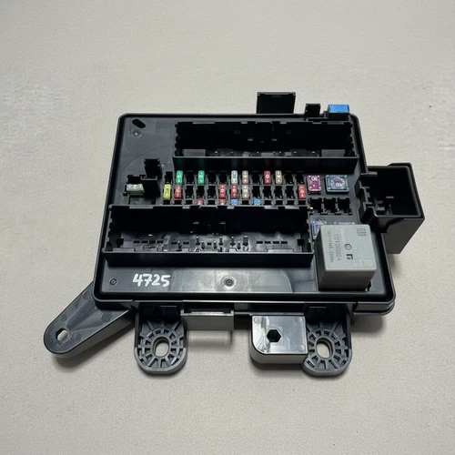 For 2016-2017 Camaro Rear Fuse Box Number On Current Box Must Be 4725
