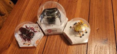 Hexbug Micro Robotic Creatures Lot Of 3 Bug, Fire Ant & Inch Worm 
