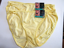 NWT 2 pair Vanity Fair Illumination String Bikini Panties 18108 Yellow Dais 8/XL