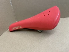 Viscount 2166 Dominator black rails red vintage Bmx cycling seat GT04866