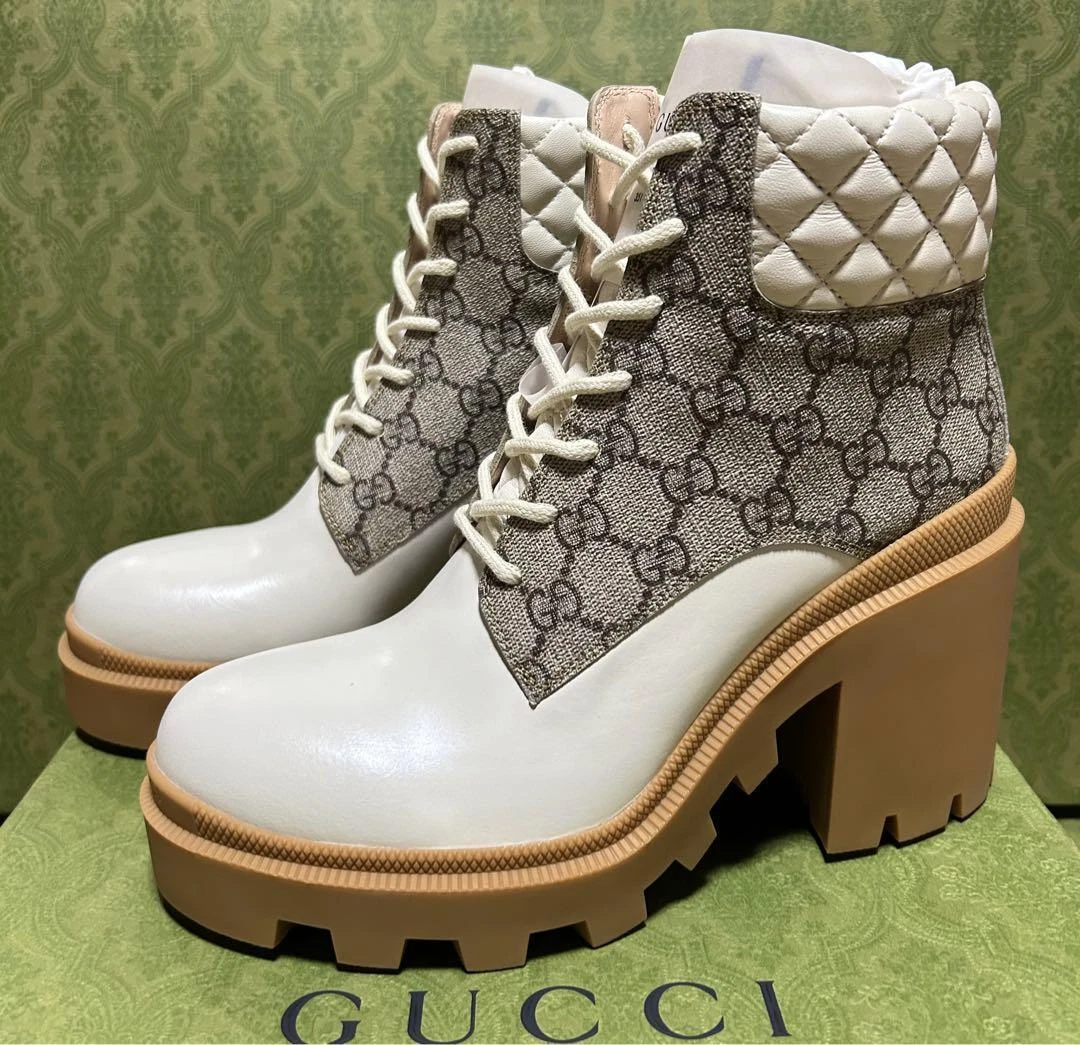 Bottes courtes GUCCI GG logo pointure 39,5 blanc plateforme lacets boîte sac