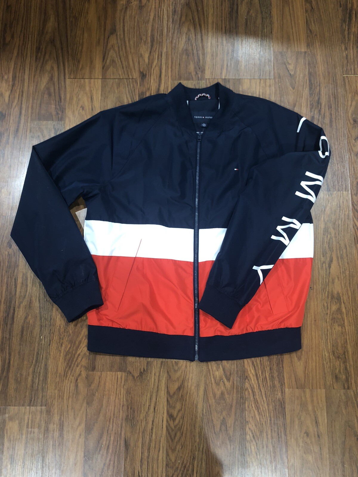 tommy hilfiger nuptse