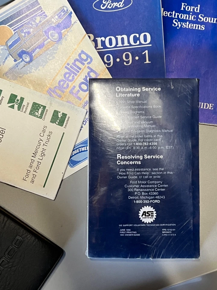 Ford Bronco Onwers 1991 manual libro y carcasa Foto 2 de 4