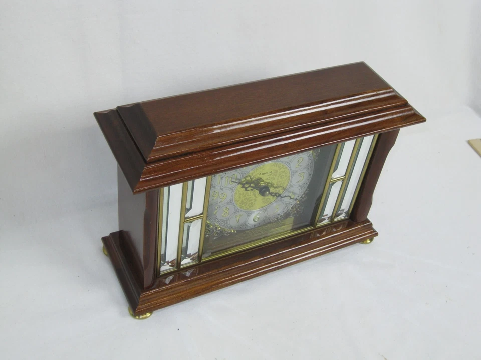 Vintage Ansonia Gold Medallion Mantle Clock #1345 c Bevelled Mirror AA Battery - Image 3 of 4