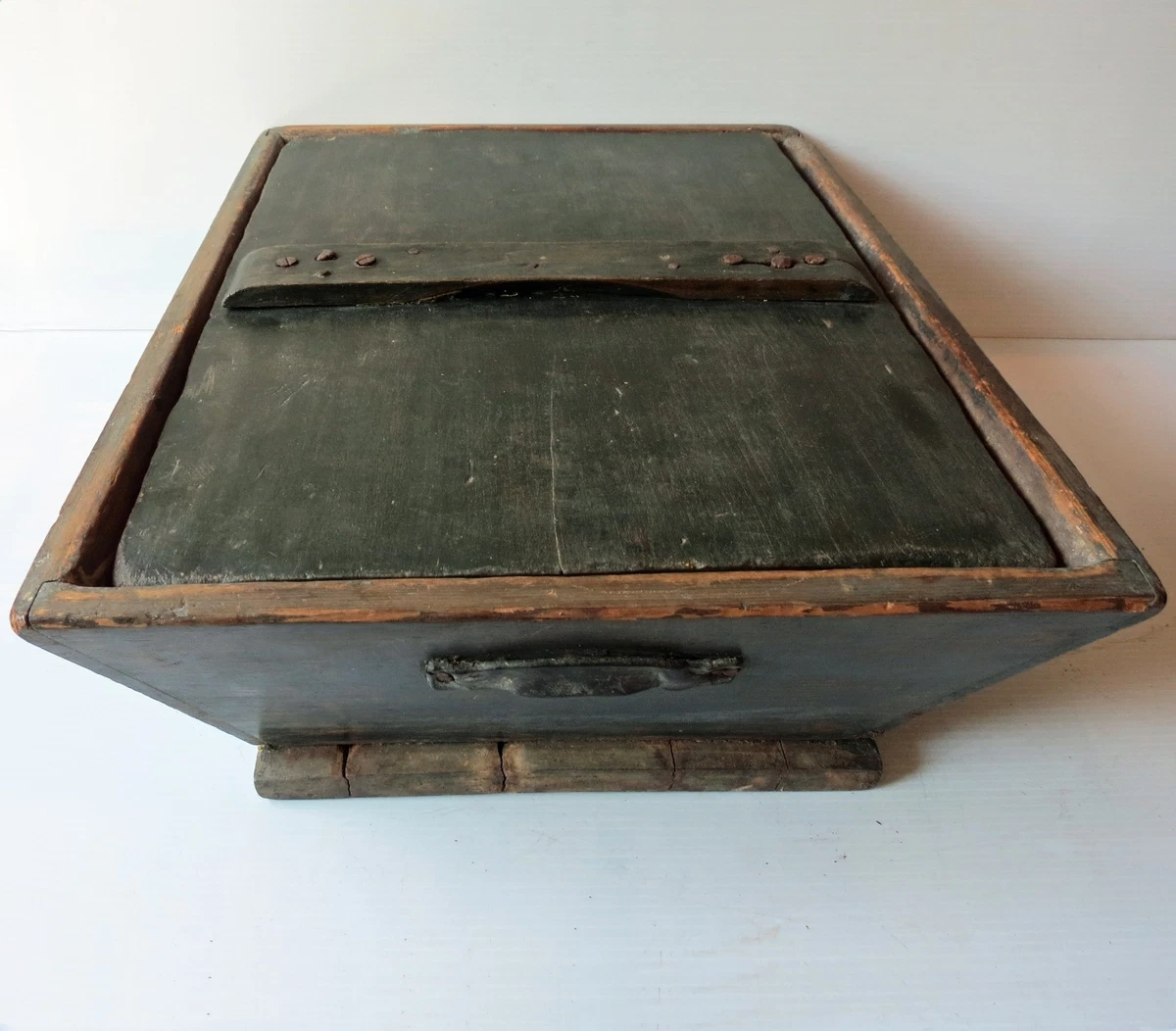 25+ Antique Primitive Boxes 1800-1899 for sale | Updated Oct 2026