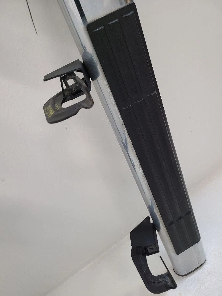 2011 GMC SIERRA 1500 Running Board  Foto 3 de 4