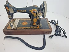 Vintage Portable Singer Sewing Machine Model 99-99k 1925 With Bentwood Case