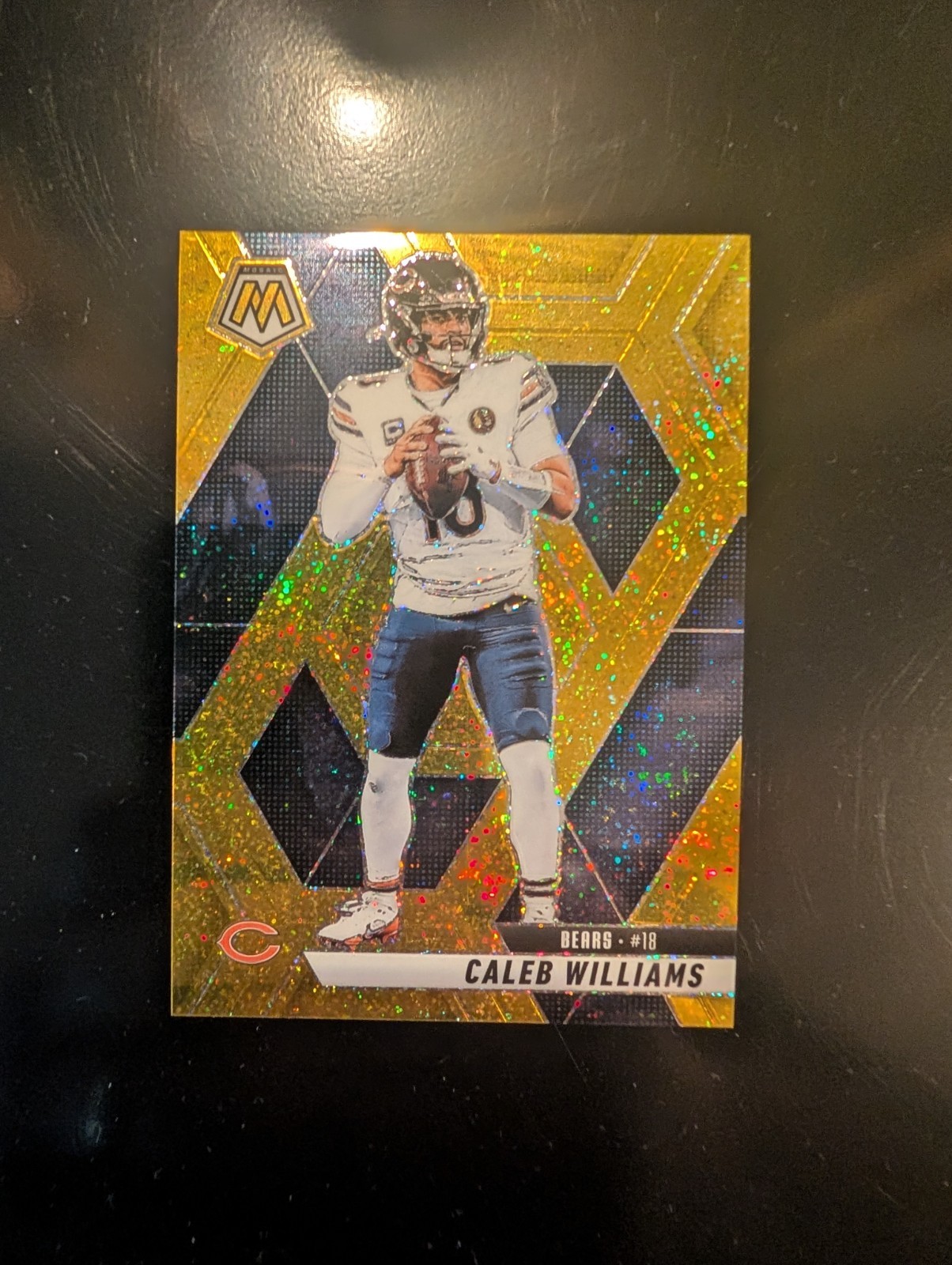 2025 Panini Mosaic - #22 Caleb Williams - Gold Glitter Bookend 5/5