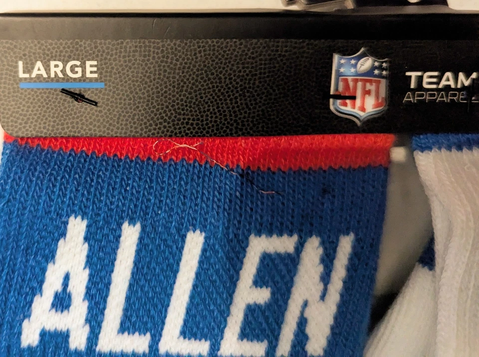 Josh Allen- Buffalo Bills NFL Team Apperal conjunto de calcetines nuevos, ¡con licencia NFL! Foto 3 de 3