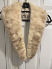 VINTAGE WHITE/GOLDEN LIGHT BROWN MINK COLLAR 44"X4" SATIN LINED W/SNAPS