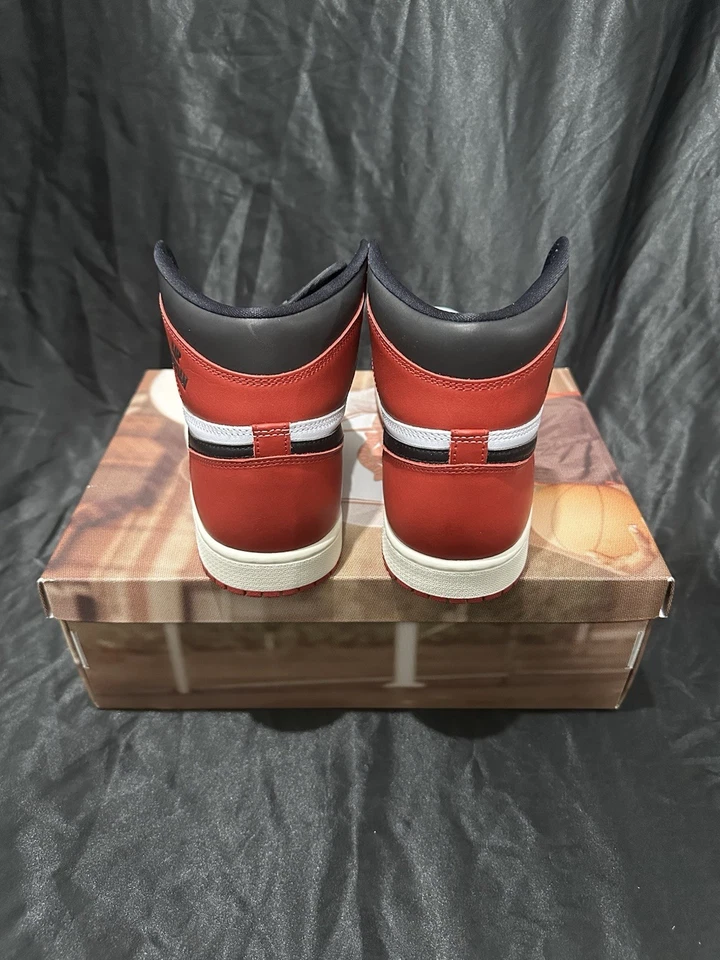 Talla 9.5 - Air Jordan 1 Retro OG Puntera Alta Negra Reimaginada Foto 4 de 4