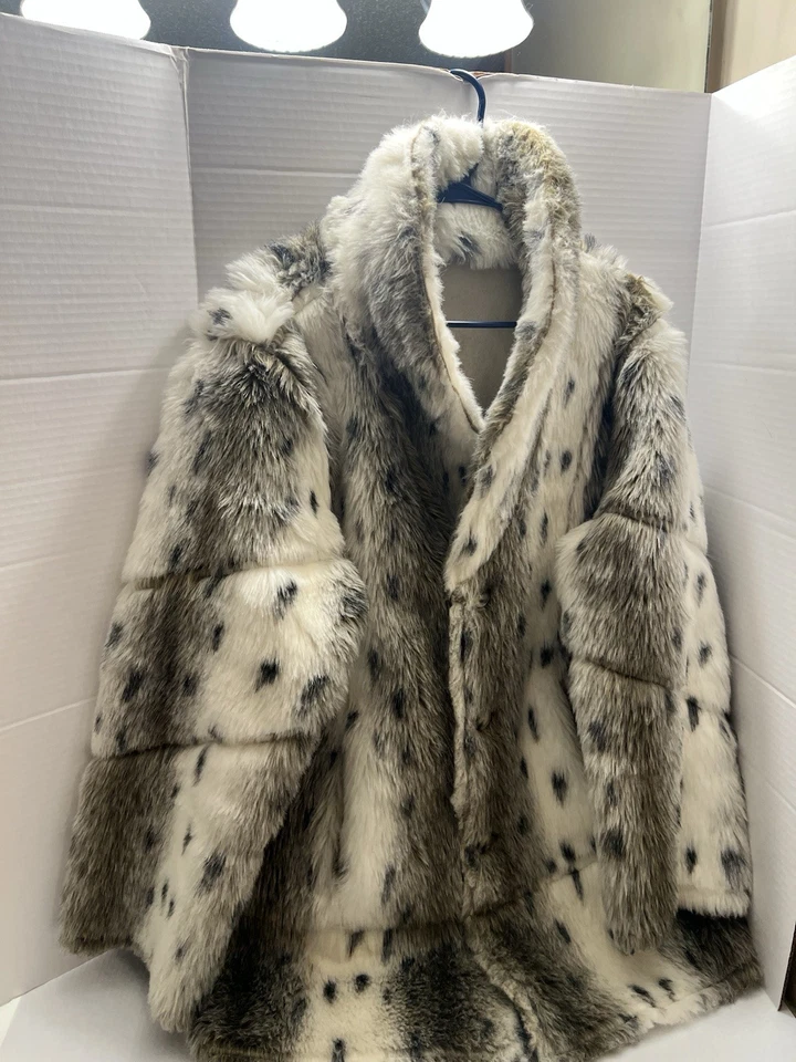 Komitor Beautiful Fur Reversible Coat Hard To Find 1X - Image 2 of 4