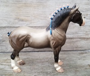 Peter Stone Red Roan Glossy Percheron Standing Drafter w/Pink and Blue Bobs 1996