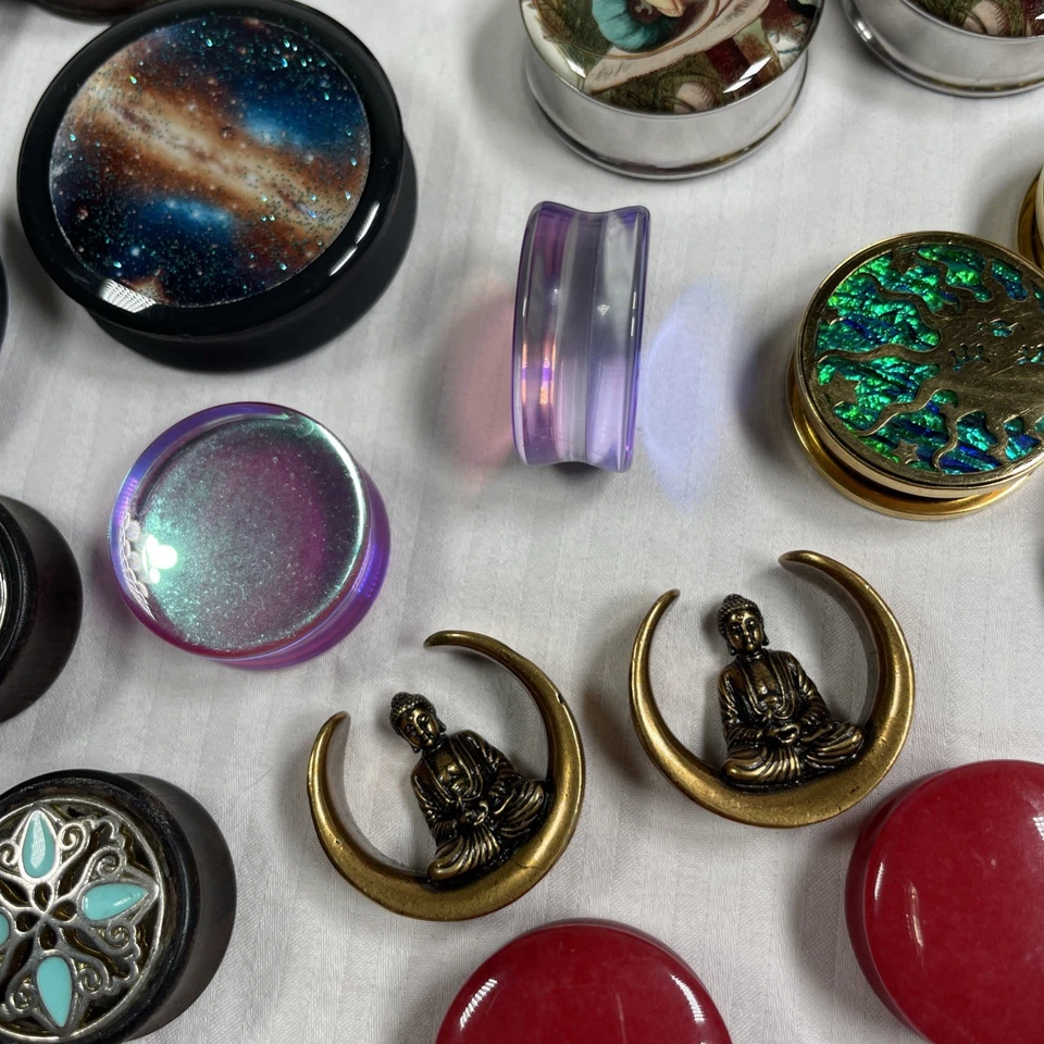 Lote 18 pares de tapones para los oídos medidores 1”-1,75” madera piedra sol luna conejito Buda Honu Foto 4 de 4