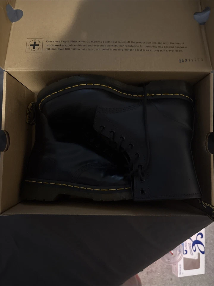 Doc Martens Men's Size 9 Boots - Image 3 of 3