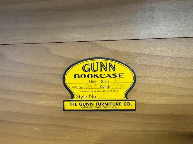 Antigua librería apilable Gunn Barrister roble 6 secciones - 85 pulgadas de alto Foto 2 de 4