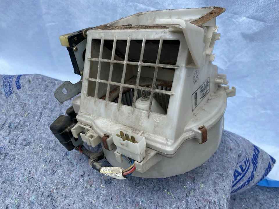 Carcasa soplador motor Mazda FC RX-7 con resistencia OEM probado funcionando Foto 2 de 4