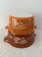 2 Vtg Pyrex Autumn Harvest Wheat Casserole Dish Set 474, 475. 1 1/2 L,2 1/2 L.VG