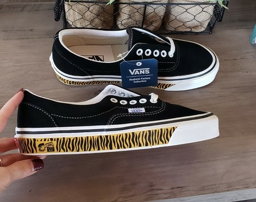vans era cheetah