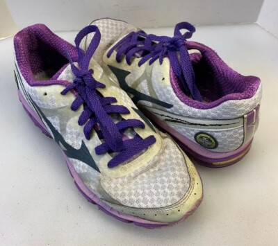 Mizuno Wave Ride 17 Women M US Running Shoes Athletic White