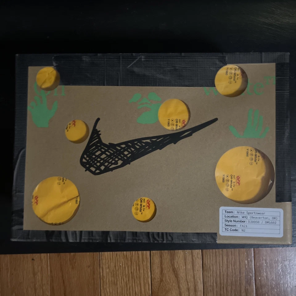 Size 10.5 - Nike Off-White x Dunk Low Lot 06 of 50 - Image 2 of 4