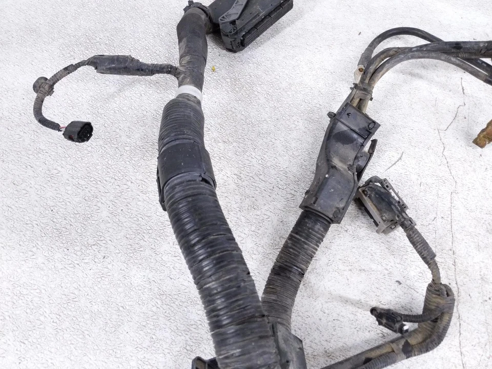 Arnés de cables del motor principal Toyota Sienna Le 2017-2020 3,5 L tracción delantera 82121-08180 Foto 3 de 4