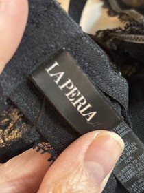LA PERLA Black Lace Underwire Bra 36C Romantic 