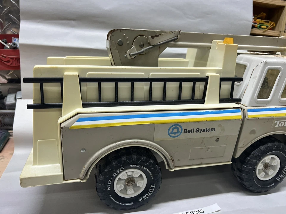 Mighty Tonka Truck MR-970 Bell Telephone System Bucket Lift (LADDER ONLY) - Image 3 of 3