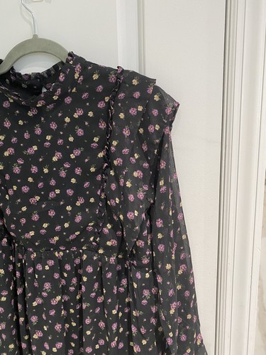 Pull&Bear Damen Minikleid schwarz lila Blumen Rüschen Schulter Gr. M Neu mit Etikett! - Bild 4 von 12