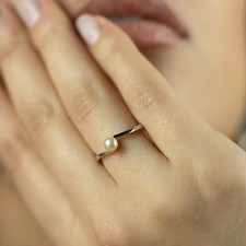 Pearl Ring Minimalist Single stone ring Dainty Ring Sterling Silver Ring