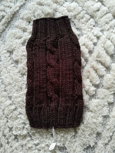 Hand-knitted Chunky Dog Jumper 12" Long. Brown. Gift Idea - Afbeelding 1 van 2