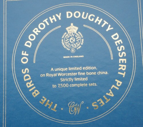 Mint in Box Birds of Dorothy Doughty Dessertteller Hahn Rotkehlchen im Herbstholz - Bild 6 von 6