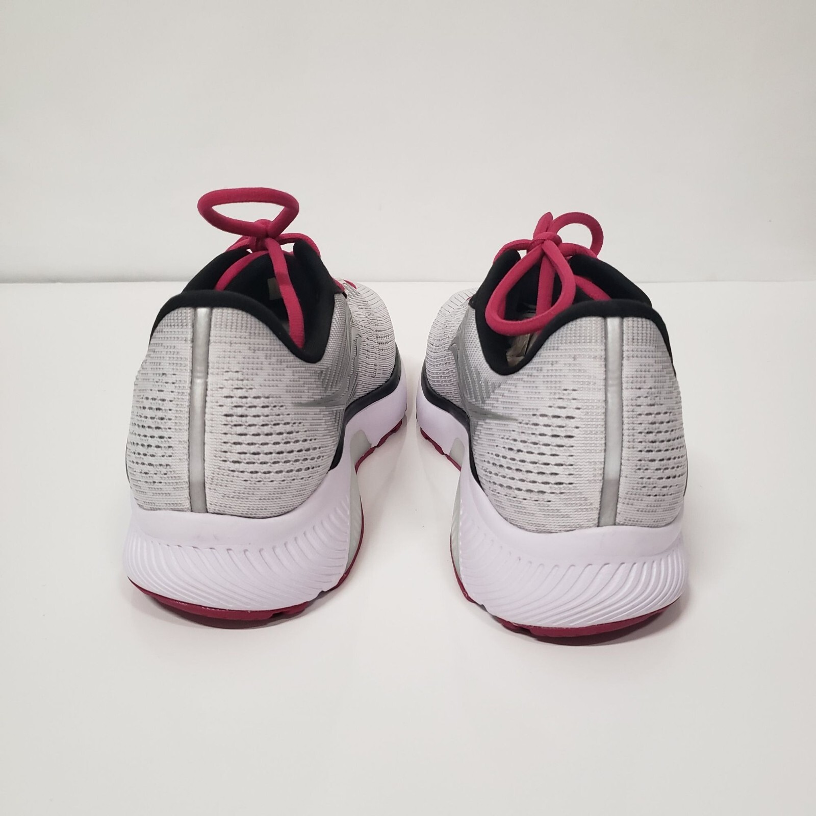 Saucony Women's Guide 14 Running Shoe in Alloy/Cherry - Size 11 WIDE thumbnail 6