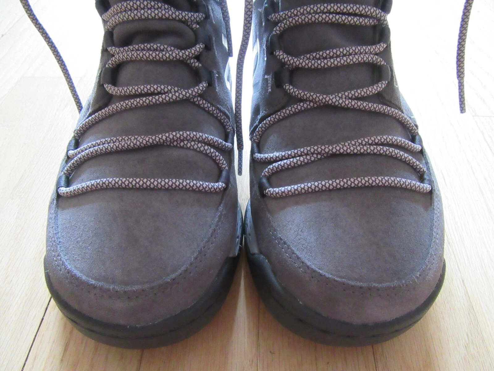 24N WOMENS NEW BALANCE FRSH FOAM NB HEAT WATERPROOF BOOTS GRAY SIZE 8!