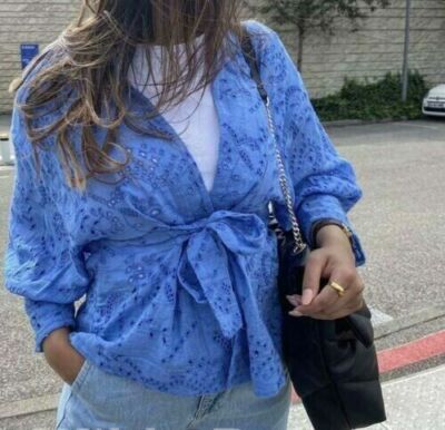 新品未使用☆bluelea Embroidery jacquard blouse ZARA NEW BLUE BLOUSE WITH CUTWORK EMBROIDERY Size M Ref