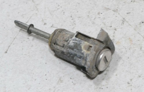 VW lupo 6X Bj 2000 Schliess Zylinder OHNE Schlüssel Tür vorne RECHTS #87552-F169