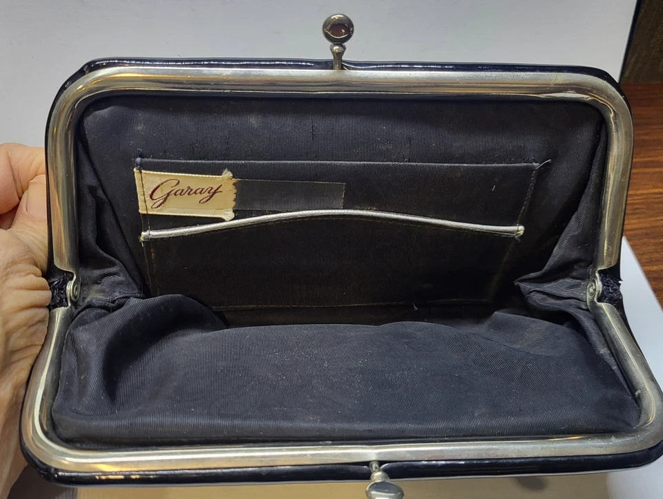 Garay Small Clutch Purse Patent Leather Black Look Vinyl Kiss Clasp Make Up - Image 3 of 4