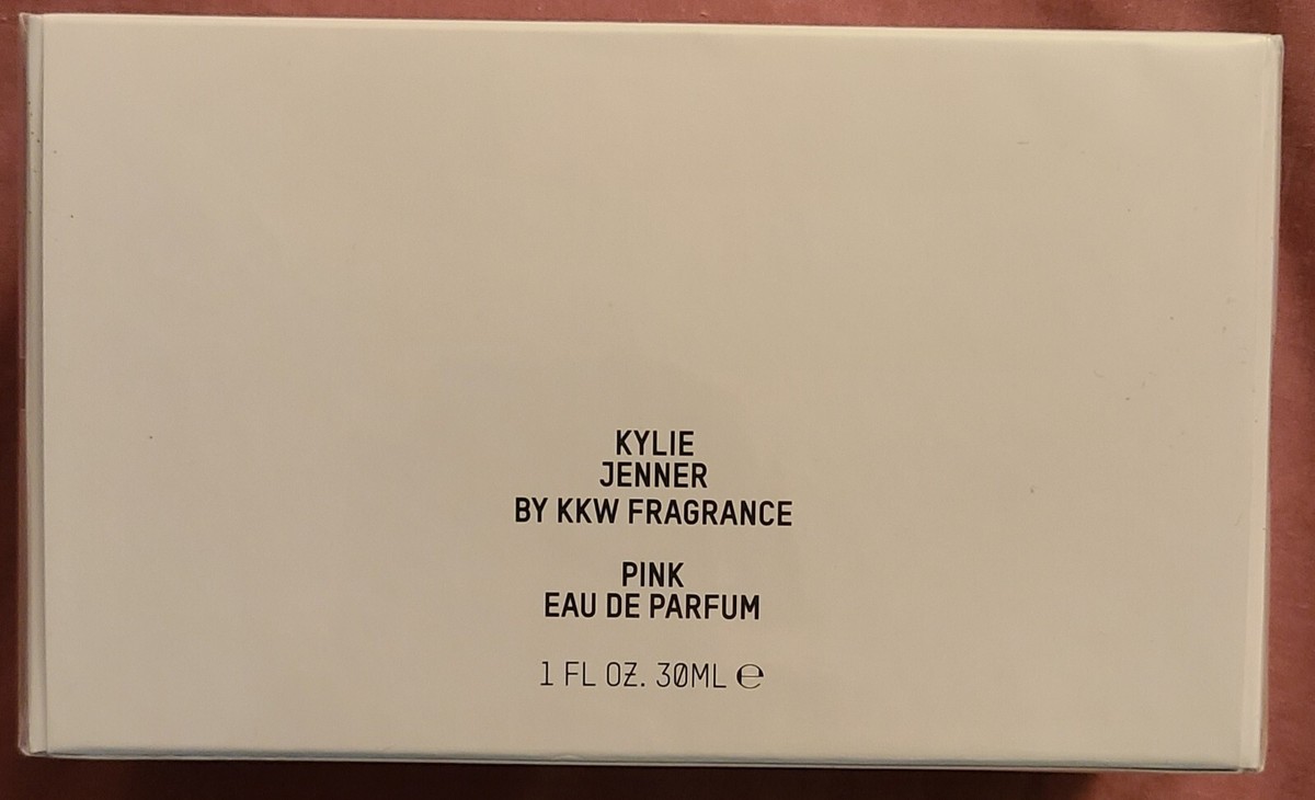 絵本・児童書 Kylie Jenner by kkw fragrance 絵本・児童書 Kylie Jenner by kkw fragrance 絵本・児童書