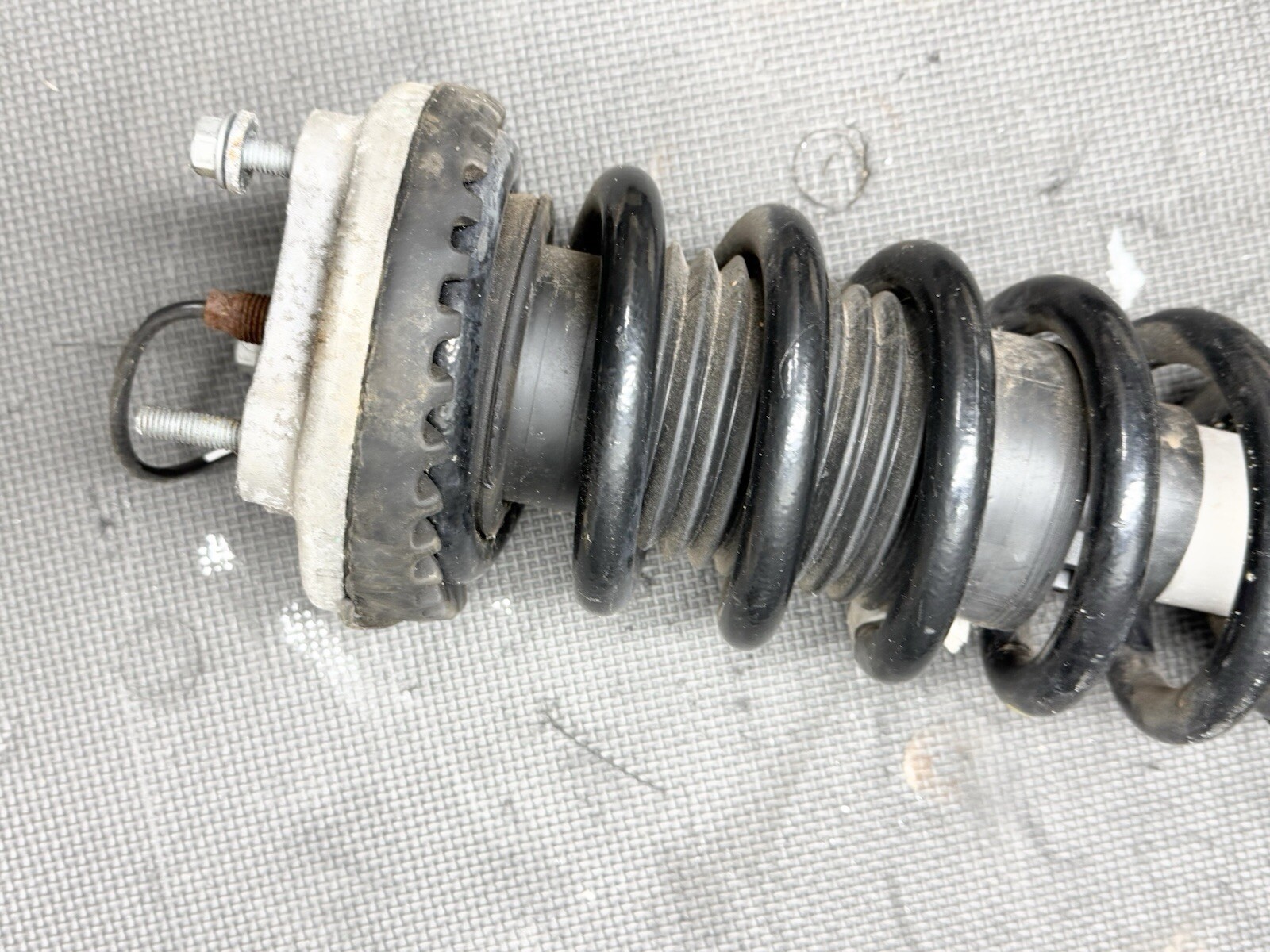 ⭐️2014-2017 Maserati Quattroporte Left Front Shock Strut Absorber 6700071400 OEM