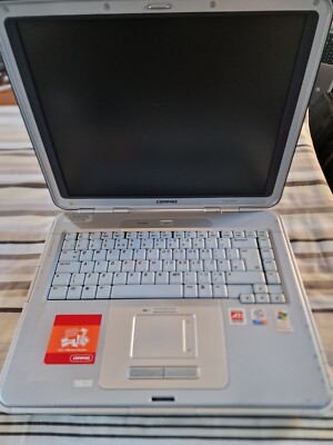 Compaq Presario R3000 Vintage Laptop Pentium 4 für Ersatzteile Beschreibung lesen