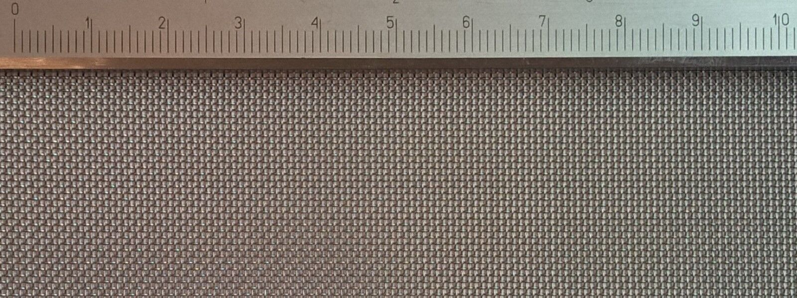 Edelstahl Drahtgewebe mit 0,5mm Maschenweite,  0,32mm Drahtstärke 40 cm x 30 cm