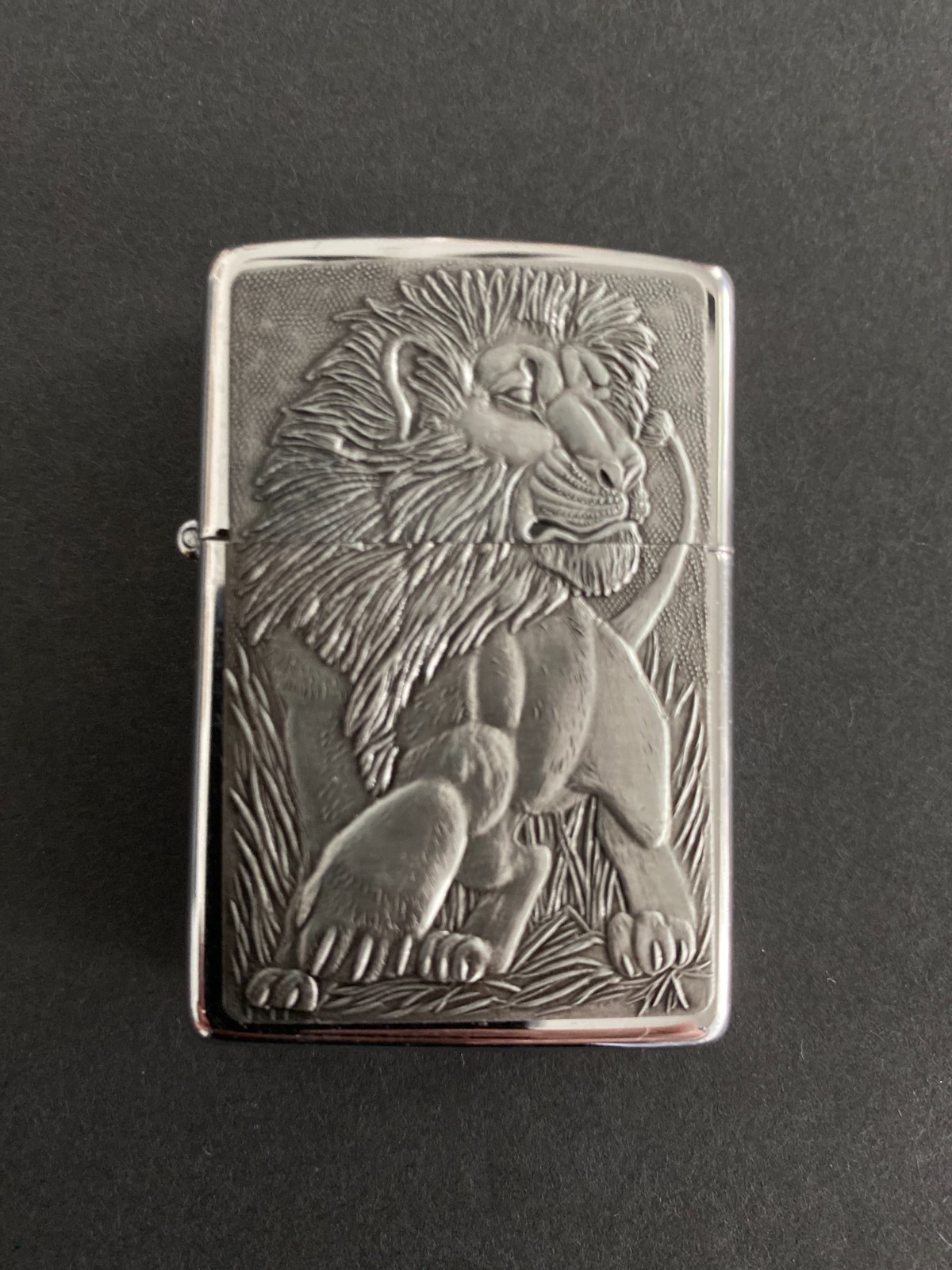 3d Lion Relief Chrome 1994 Windproof Unused W/ Box Vintage Usa