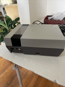 Console Nintendo NES Action Set scatola originale quasi completa