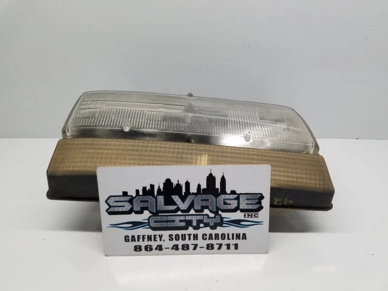 Passenger Right Headlight With Black Edge Fits 92-93 Buick Lesabre OEM - Image 2 of 4