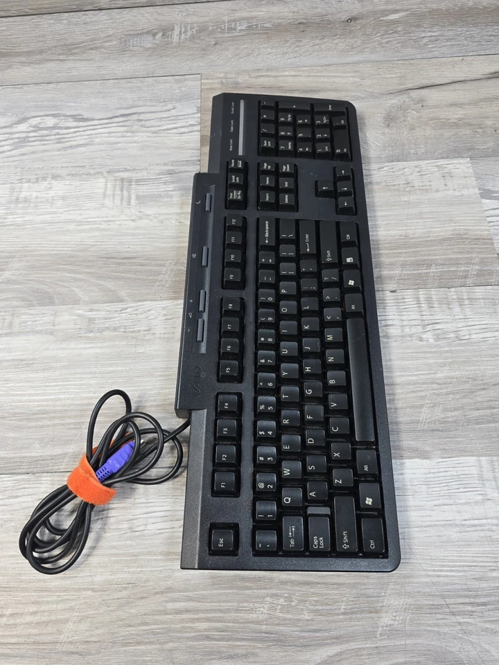 VTG Sony Vaio Keyboard PCVA-KB4P/U Six Pin Plug Black Tested - Image 4 of 4