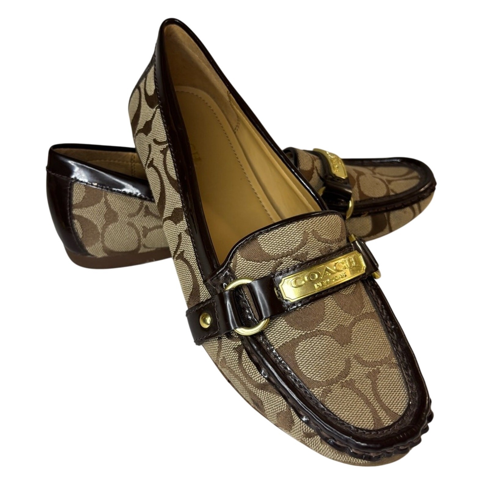 Coach Felicia Signature C Women's Tan and Brown Loafers Preppy Style Size 8 B