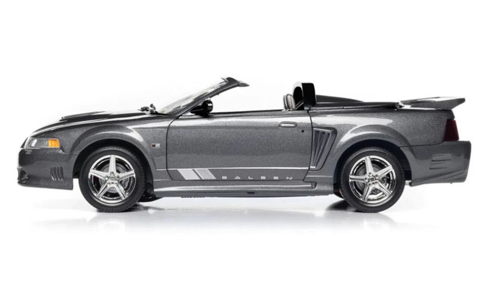 AMM1326 2003 Ford Mustang Saleen S281 SC Speedster 1:18 Autographed Dark Shadow - Immagine 3 di 4