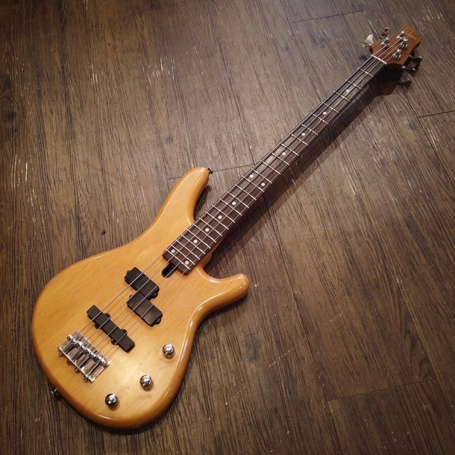 YAMAHA　MB-40　スペア弦（1、2、3弦）、社外ソフトケース付属 YAMAHA MB-40 スペア弦（1、2、3弦）、社外ソフトケース付属