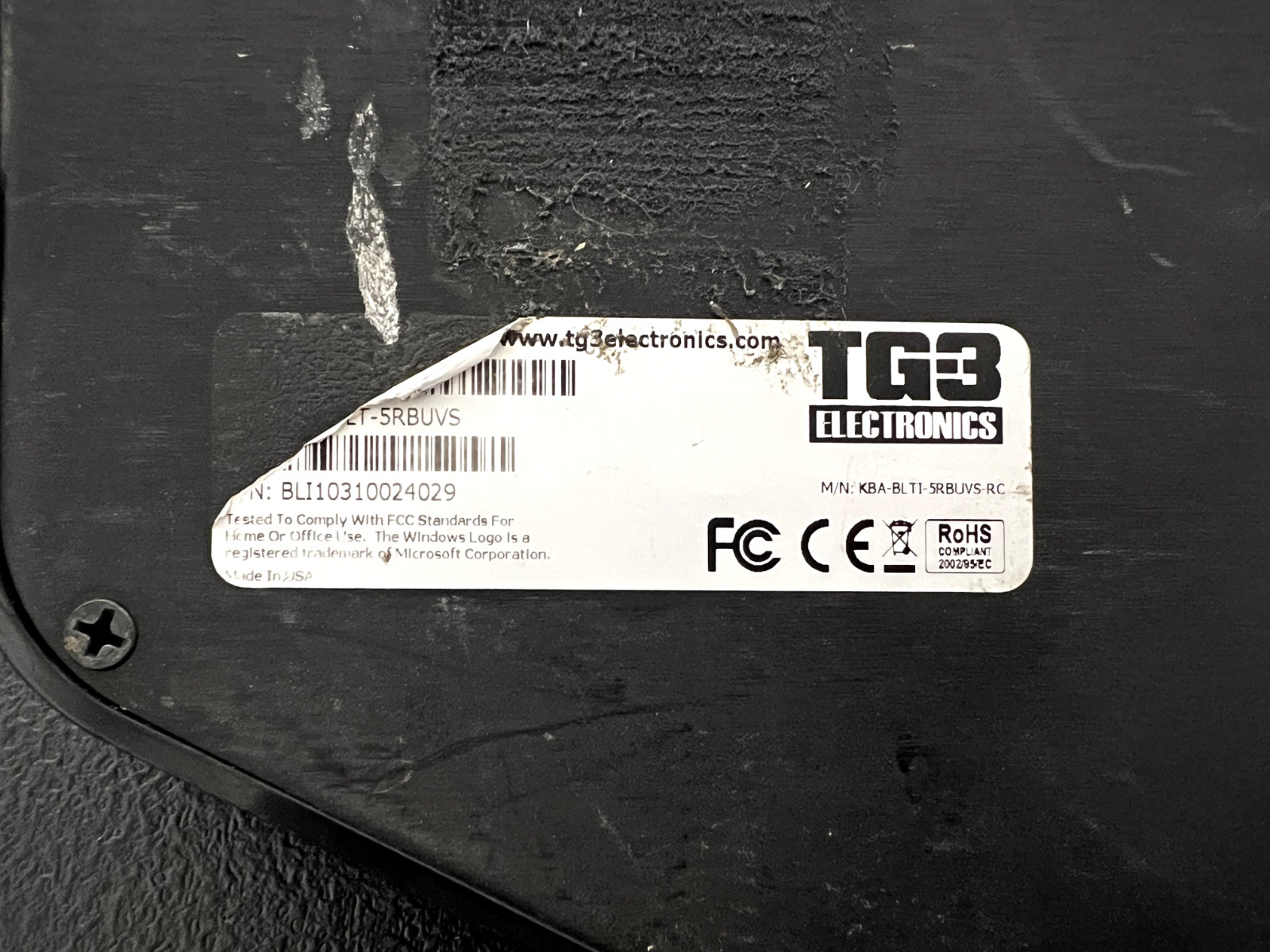 911 TG3 KBA-BLTI-5RBUVS-RC Wired USB Keyboard with Touchpad - TESTED